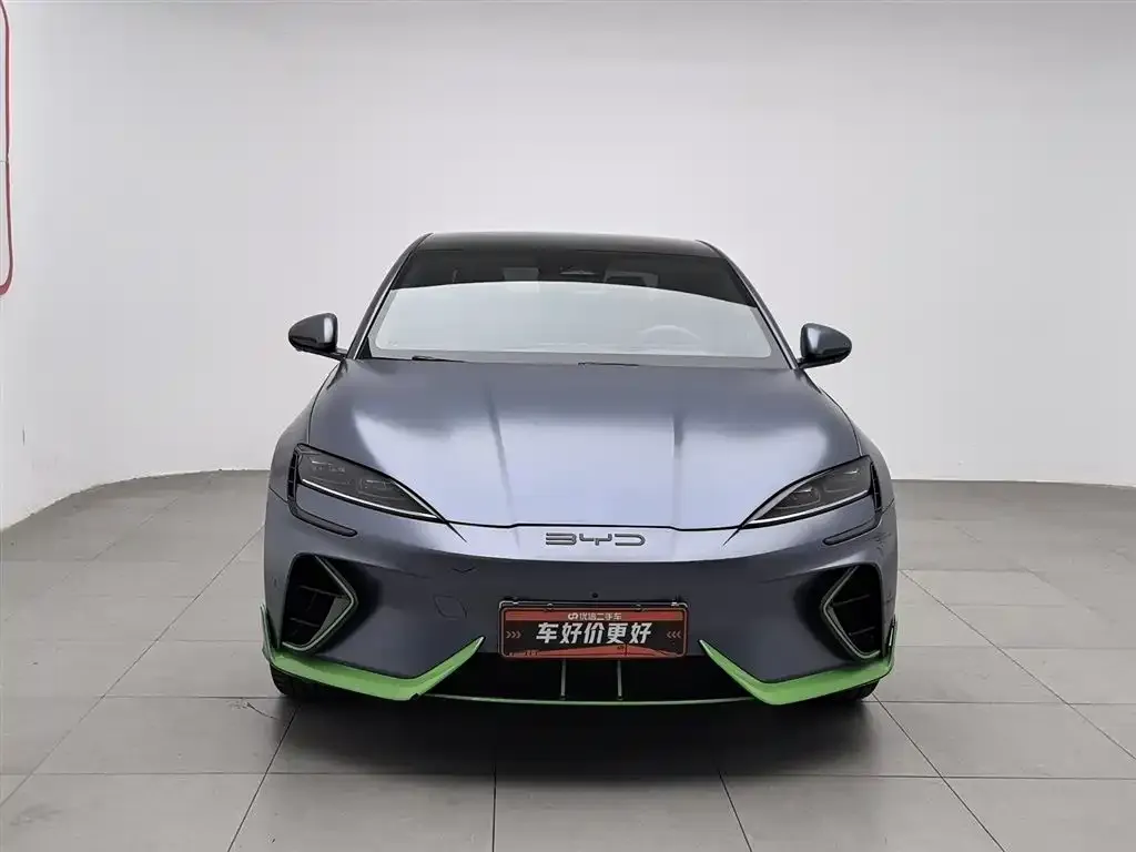 BYD Seal — фото 2