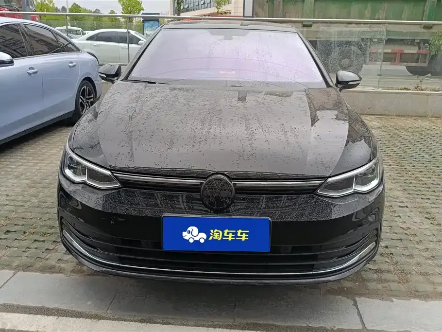 Volkswagen Golf 2024 из CN, фото 2