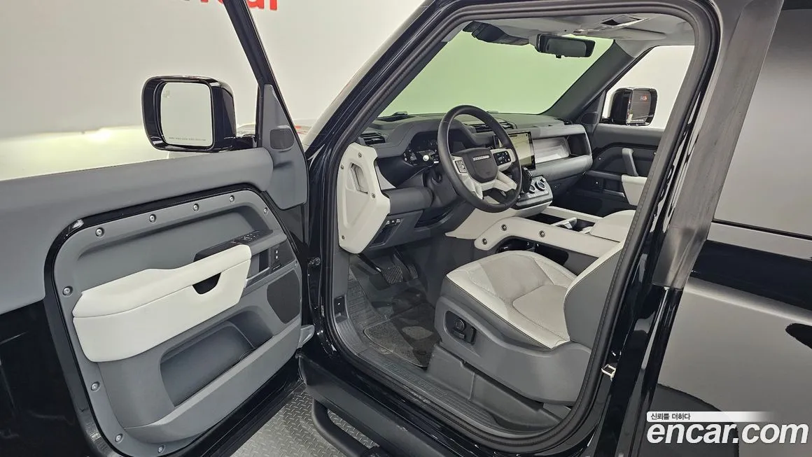 Land Rover Defender 2025 из KR, фото 10