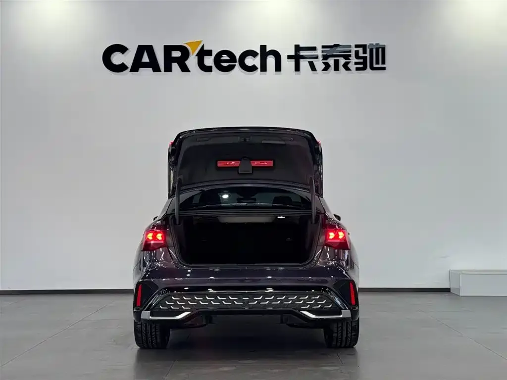 Audi A3 2025 из CN, фото 5