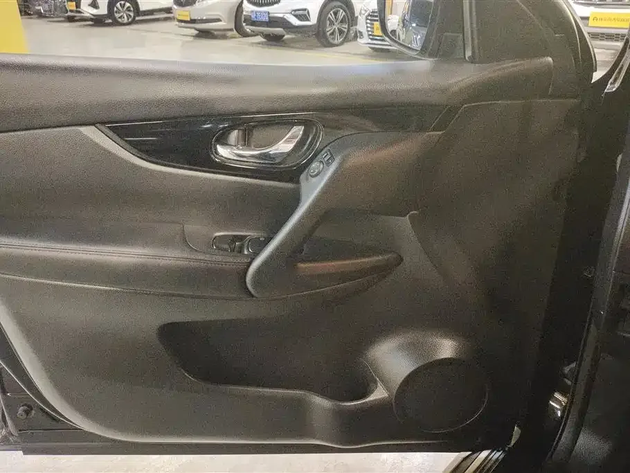 Nissan Qashqai 2022 из CN, фото 2