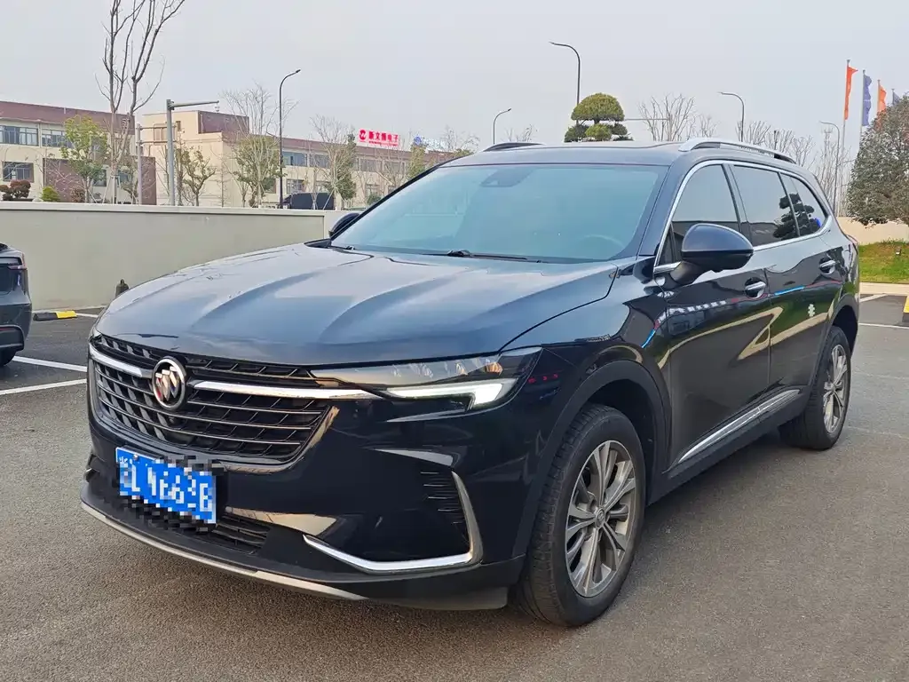 Buick Envision Plus — фото 1