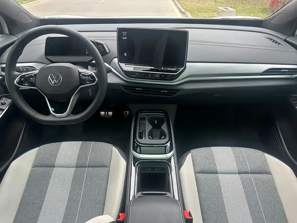 Volkswagen ID.4 Crozz — фото 10
