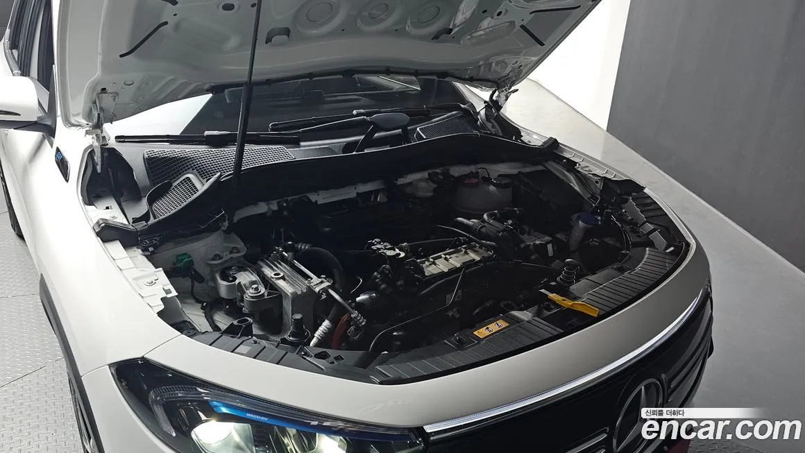 Mercedes-Benz EQA 2022 из KR, фото 3