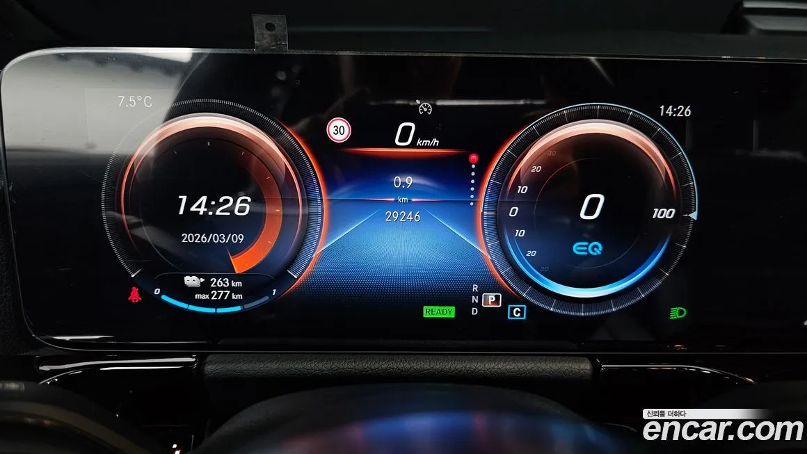 Mercedes-Benz EQA 2022 из KR, фото 6