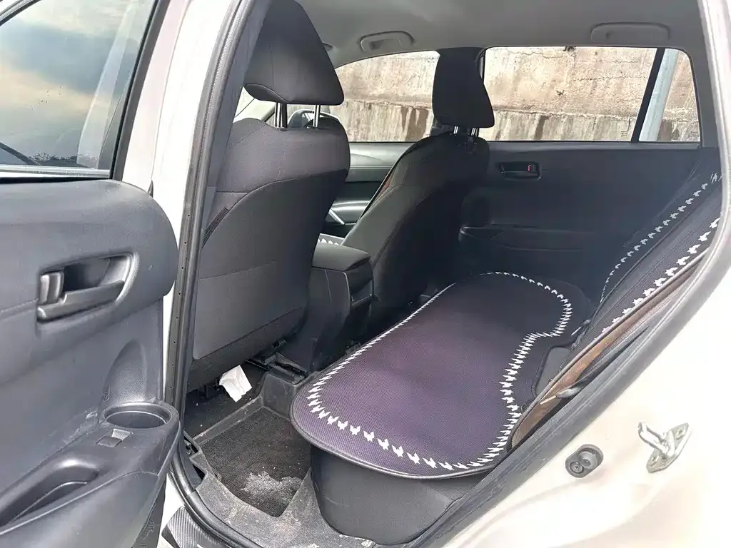 Toyota Corolla Cross 2023 из CN, фото 3
