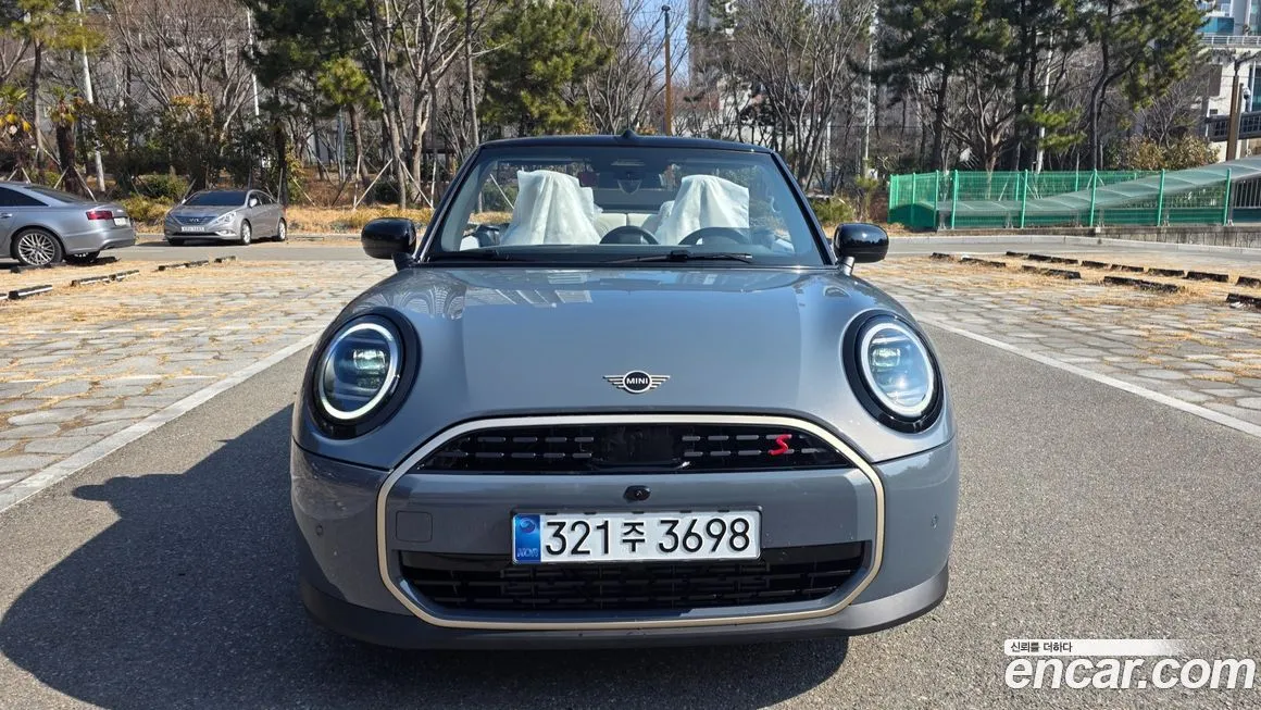 Mini Cooper Convertible 2025 из KR, фото 10