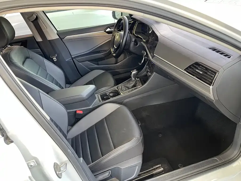 Volkswagen Sagitar 2021 из CN, фото 2