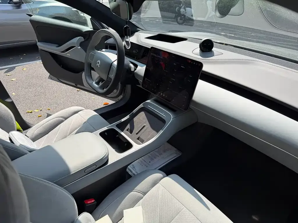 NIO ET5T 2025 из CN, фото 5