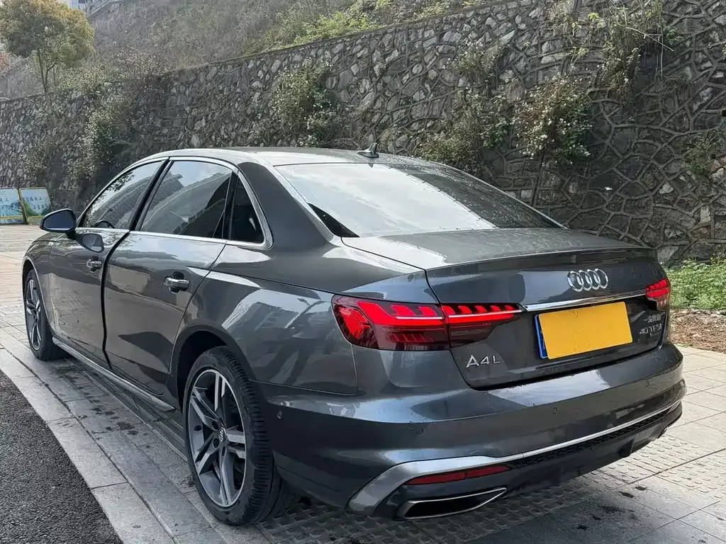 Audi A4L — фото 10