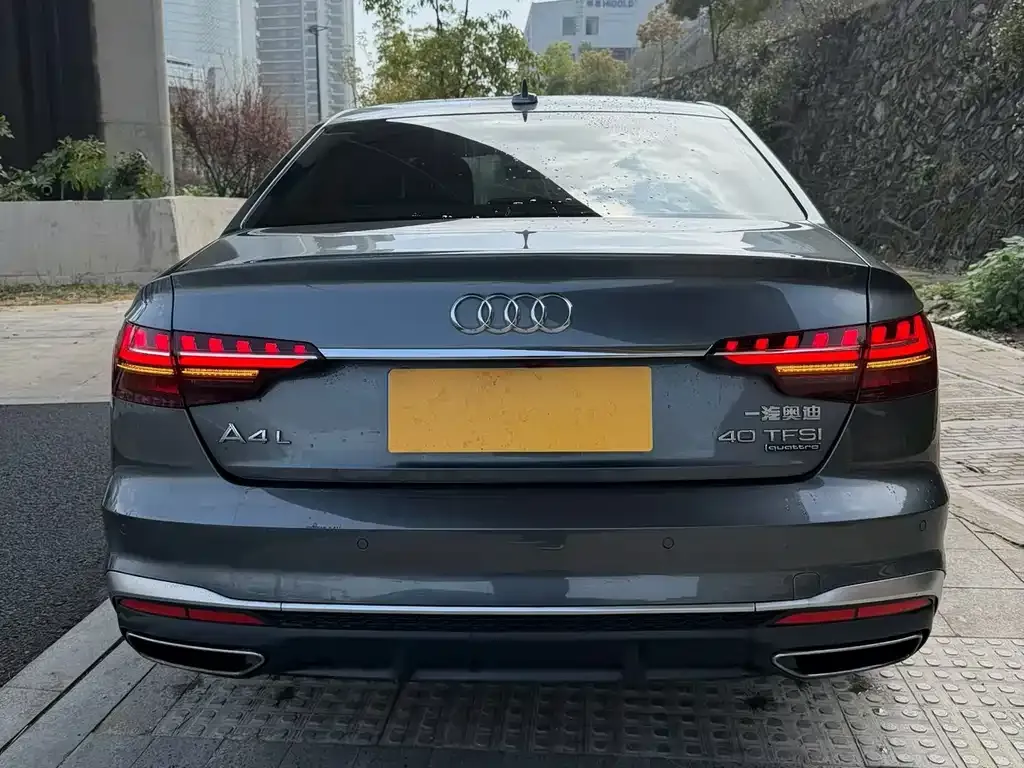 Audi A4L — фото 5