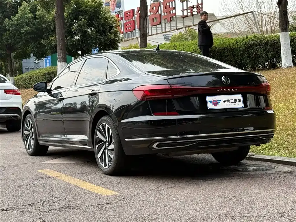 Volkswagen Passat — фото 4