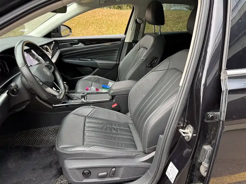 Volkswagen Passat — фото 9
