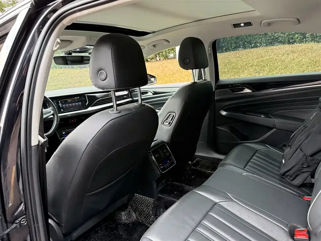 Volkswagen Passat — фото 7