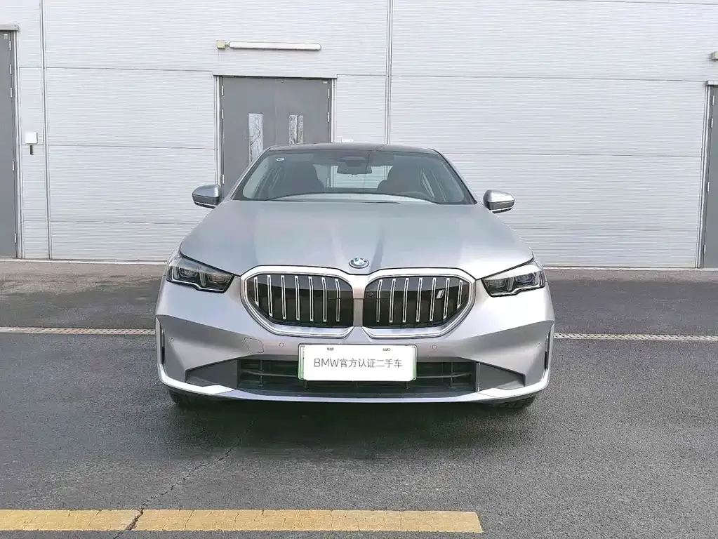 BMW i5 2025 из CN, фото 5