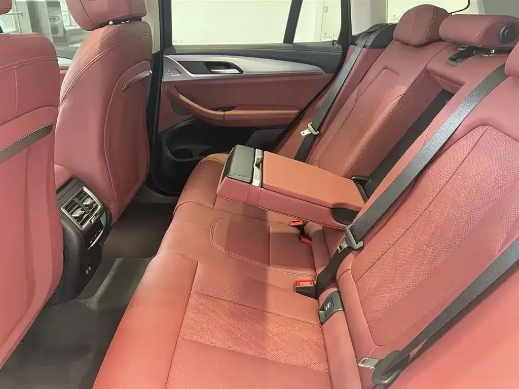 BMW iX3 2025 из CN, фото 9