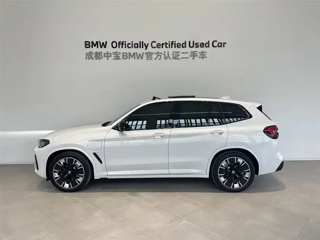 BMW iX3 2025 из CN, фото 3