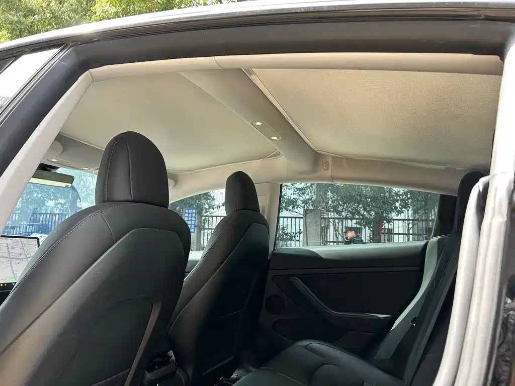 Tesla Model 3 — фото 2