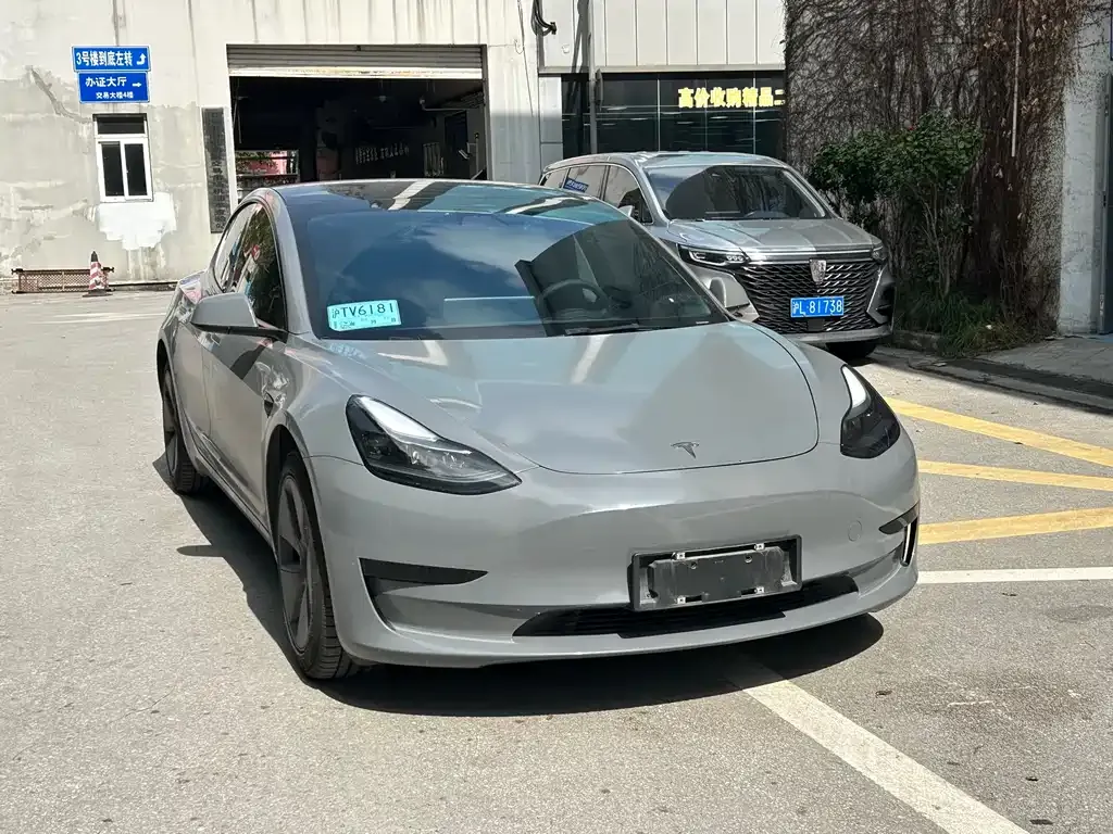 Tesla Model 3 — фото 9
