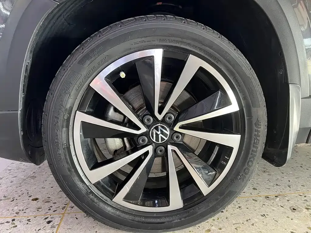 Volkswagen Tharu 2022 из CN, фото 9