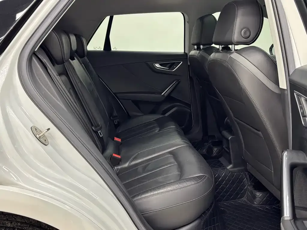 Audi Q2L 2022 из CN, фото 3