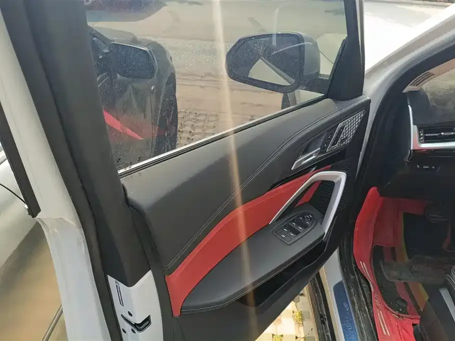 BMW X1 2024 из CN, фото 2