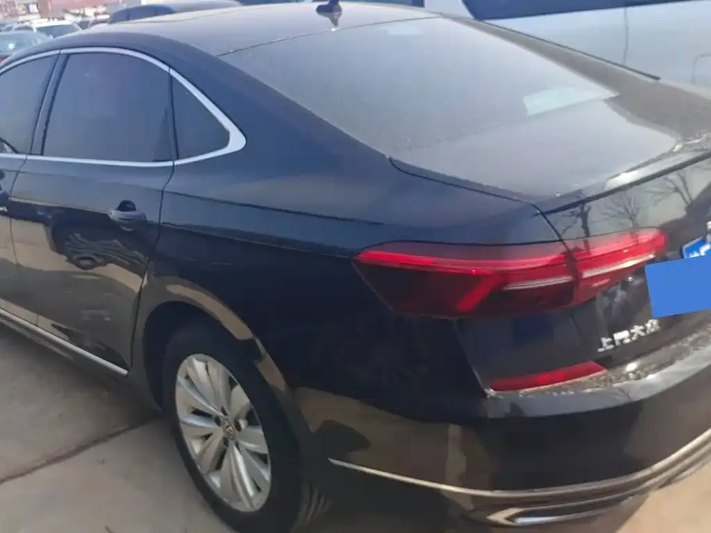 Volkswagen Passat — фото 2