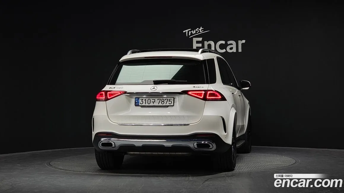 Mercedes-Benz GLE-Class — фото 4