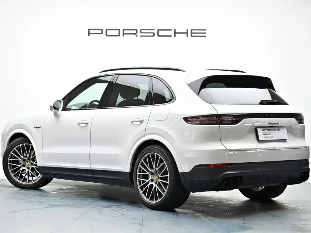 Porsche Cayenne Hybrid — фото 3
