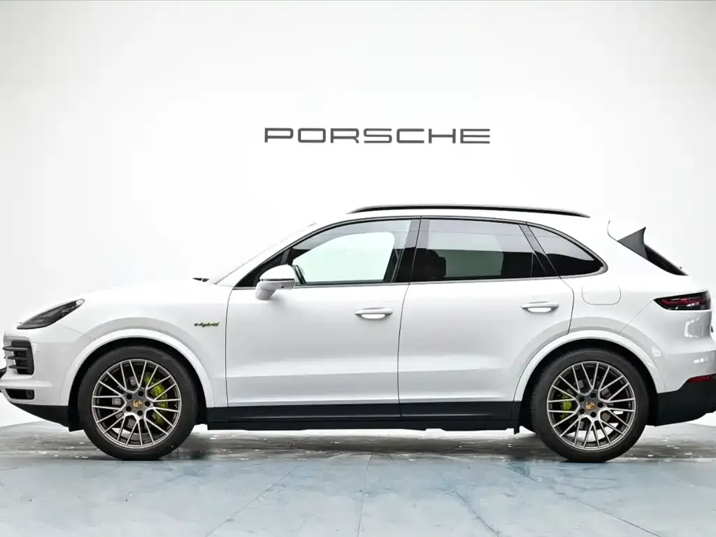 Porsche Cayenne Hybrid — фото 6