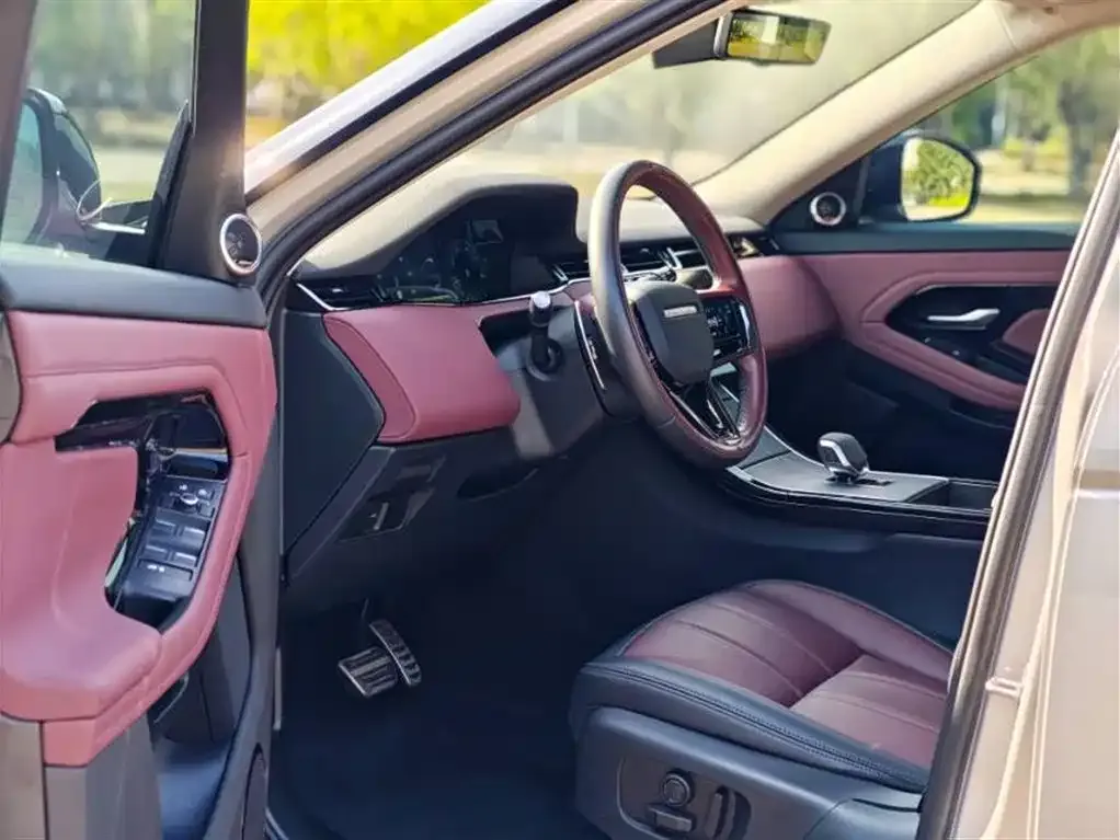 Land Rover Evoque 2024 из CN, фото 5