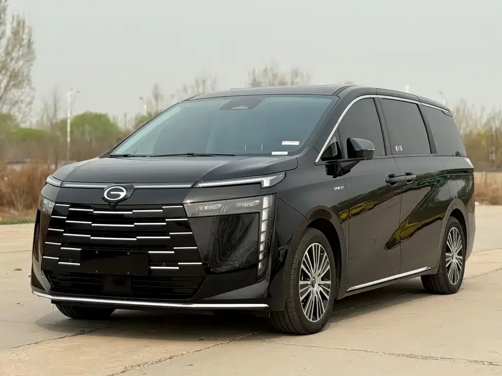 GAC Motor E8 Hybrid — фото 1