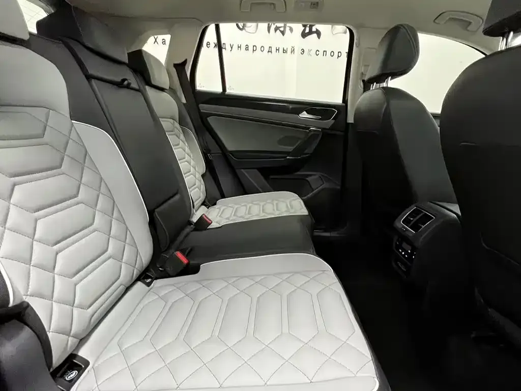 Volkswagen Tayron 2022 из CN, фото 4