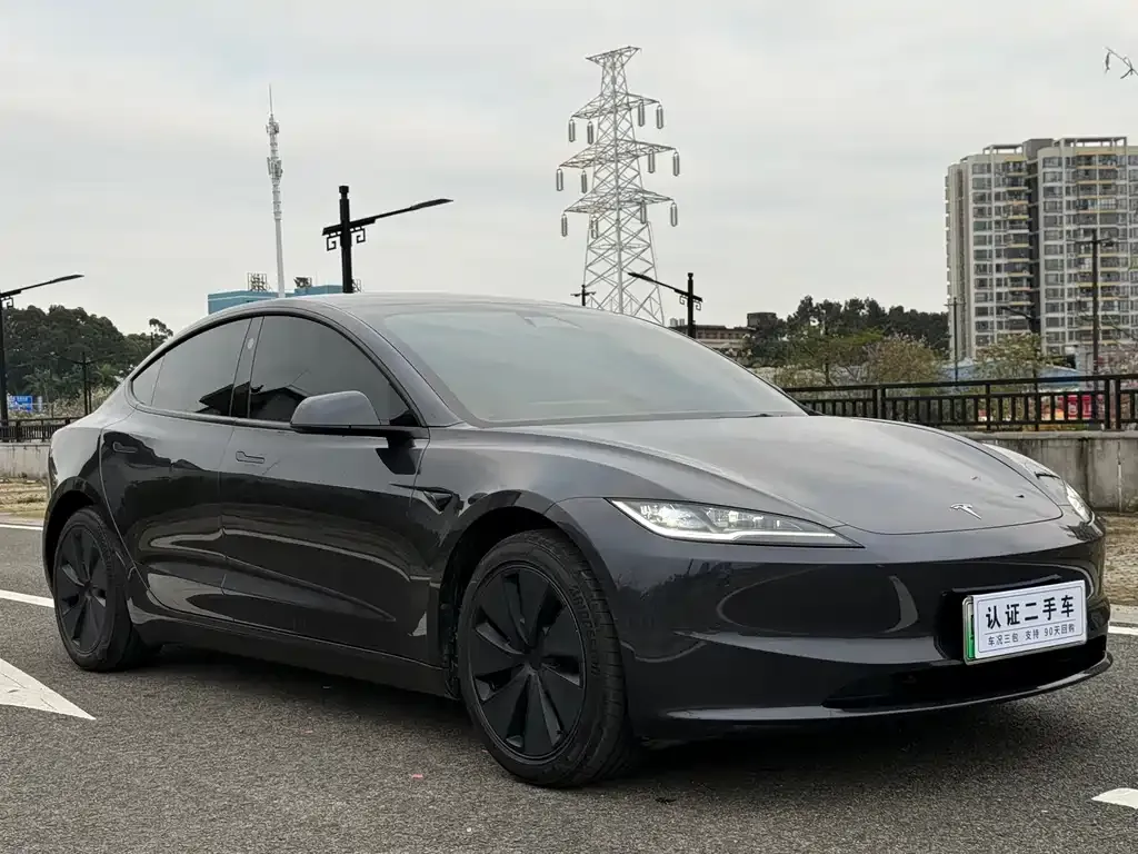 Tesla Model 3 — фото 8