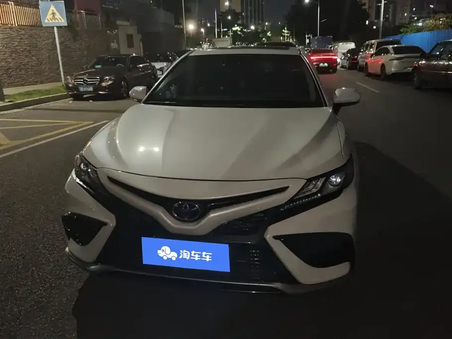 Toyota Camry 2023 из CN, фото 6