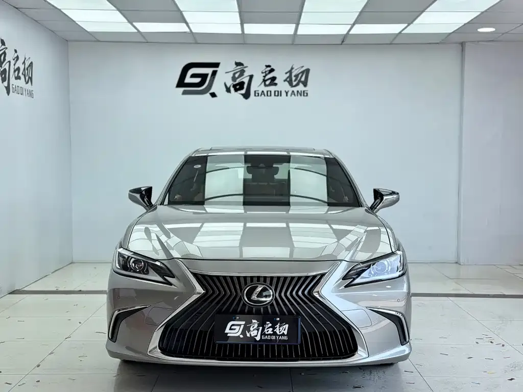 Lexus ES 2021 из CN, фото 8