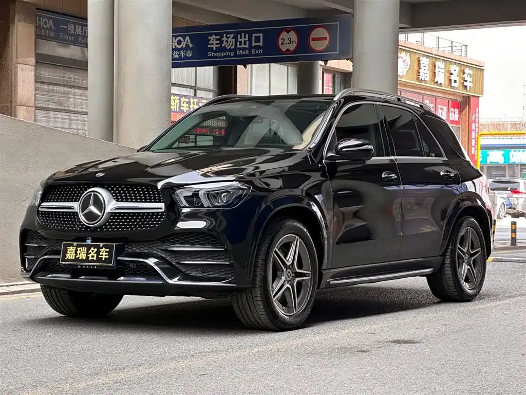 Mercedes-Benz GLE — фото 1