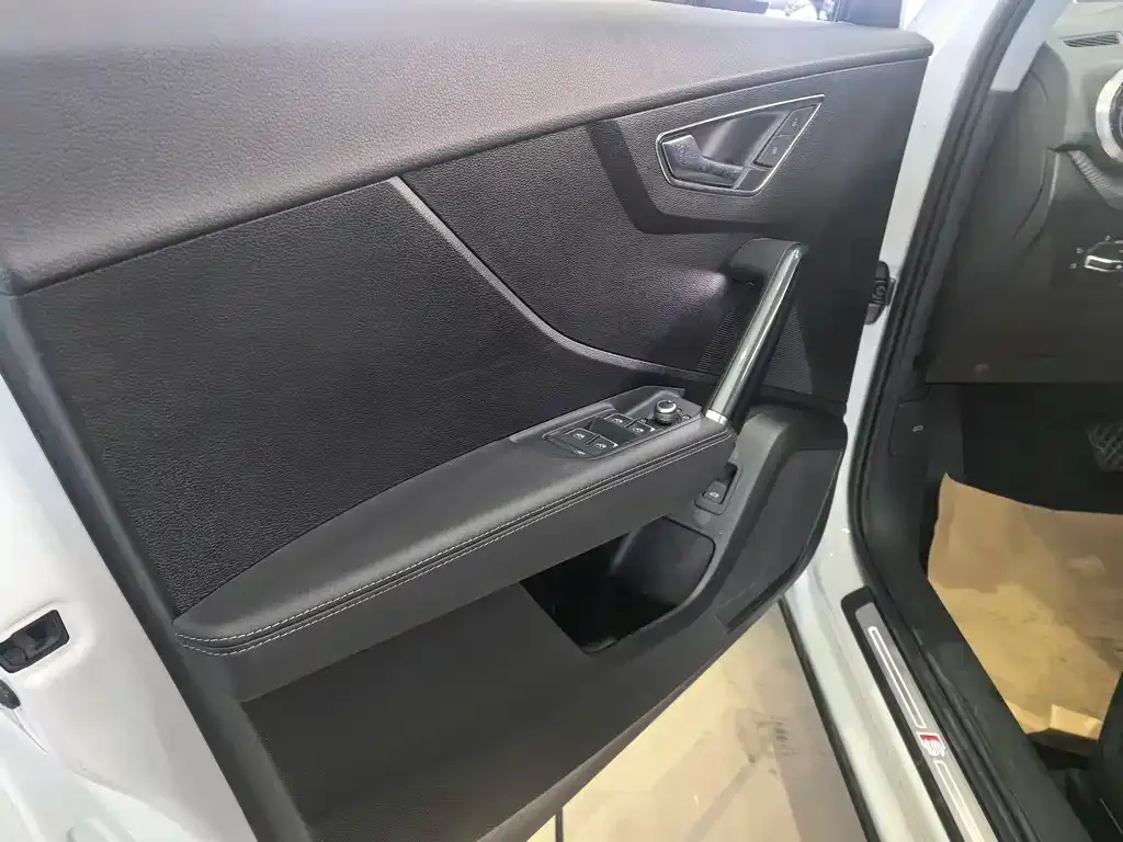 Audi Q2L 2022 из CN, фото 3
