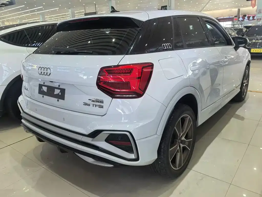Audi Q2L 2022 из CN, фото 9