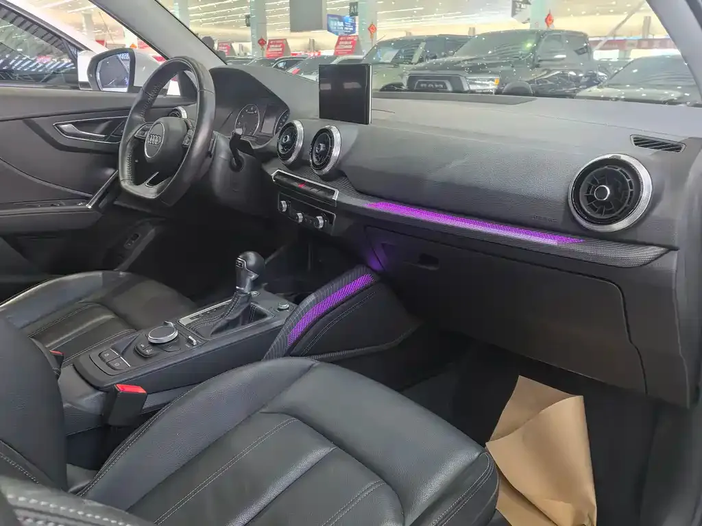 Audi Q2L 2022 из CN, фото 8