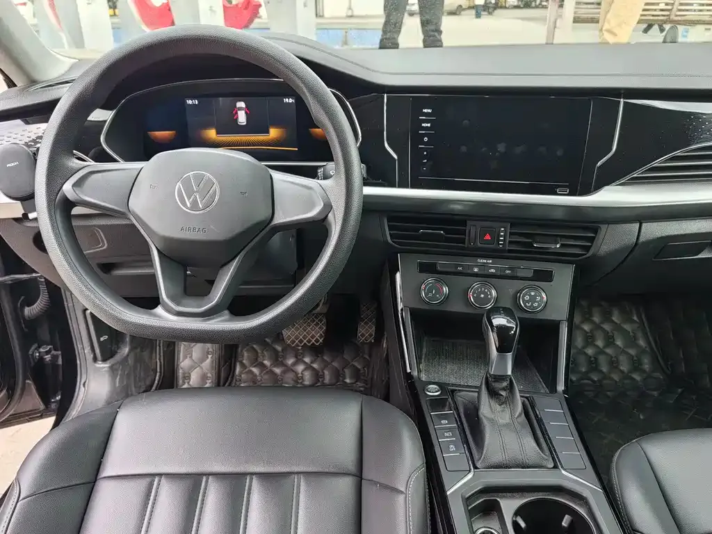 Volkswagen Passat — фото 7