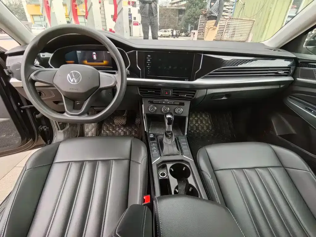 Volkswagen Passat — фото 9