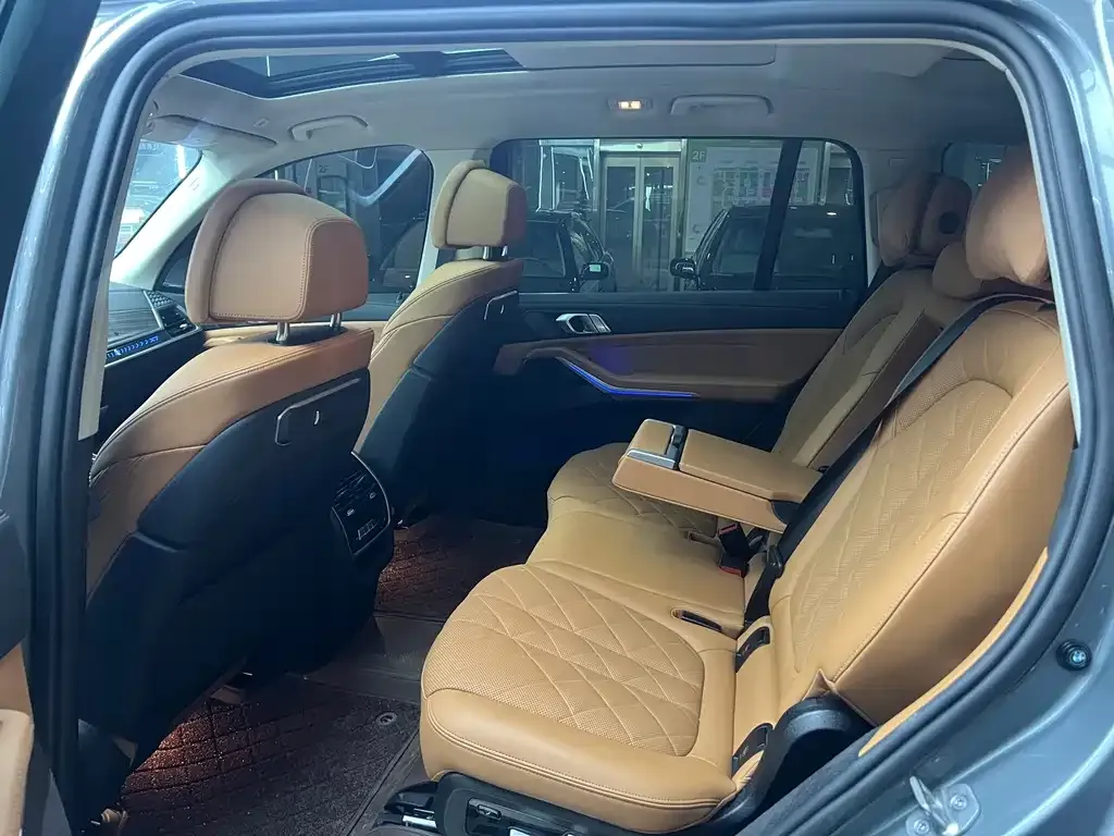 BMW X7 2023 из CN, фото 9