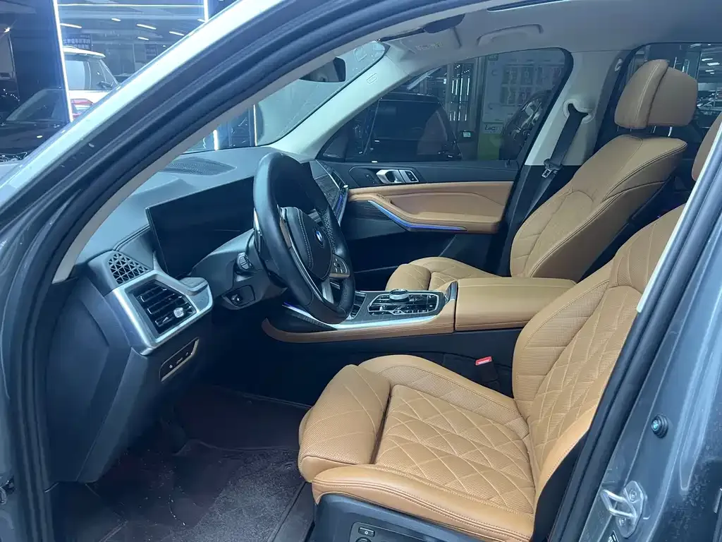 BMW X7 2023 из CN, фото 3