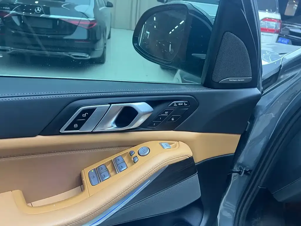 BMW X7 2023 из CN, фото 4