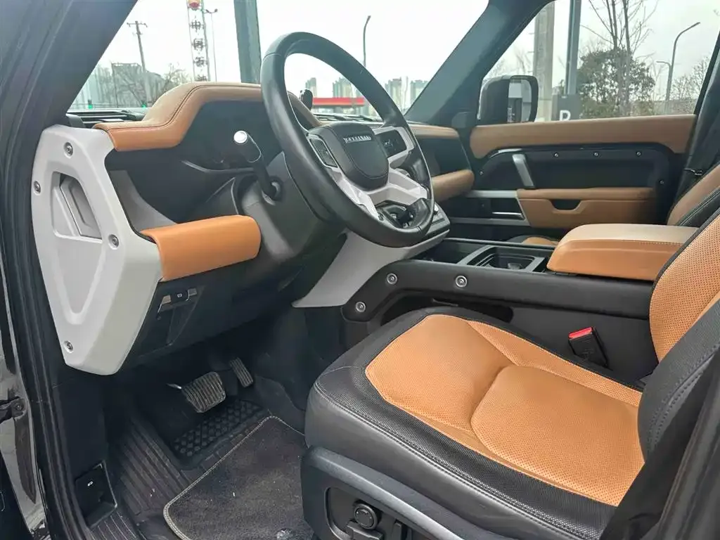 Land Rover Defender 2023 из CN, фото 2