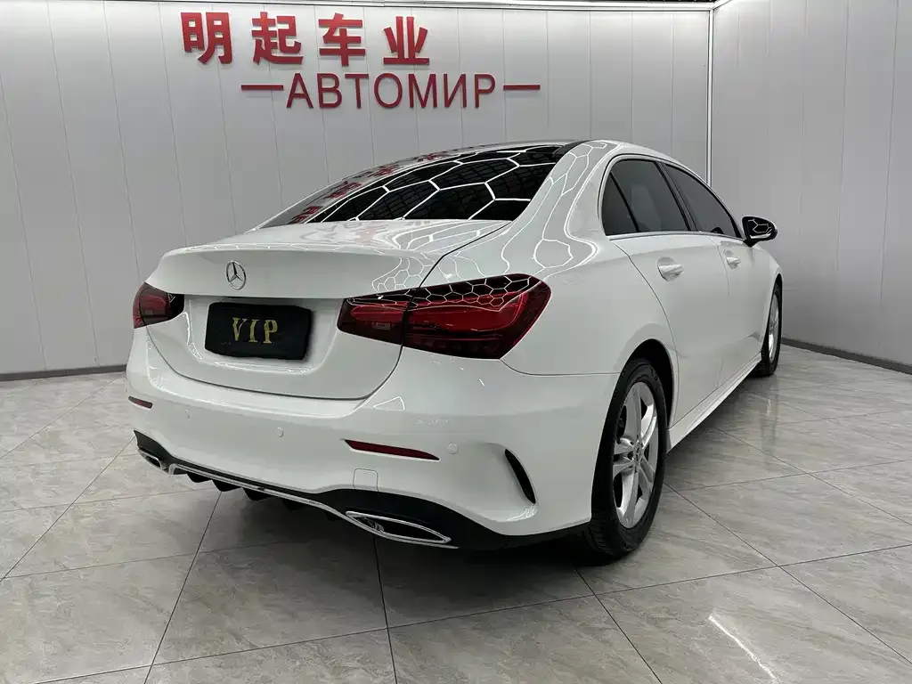 Mercedes-Benz A-Class — фото 10