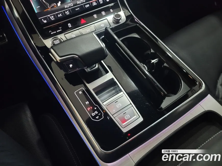 Audi Q8 2021 из KR, фото 6