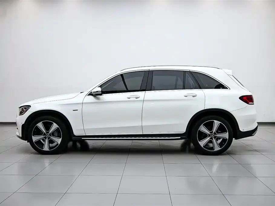 Mercedes-Benz GLC — фото 10