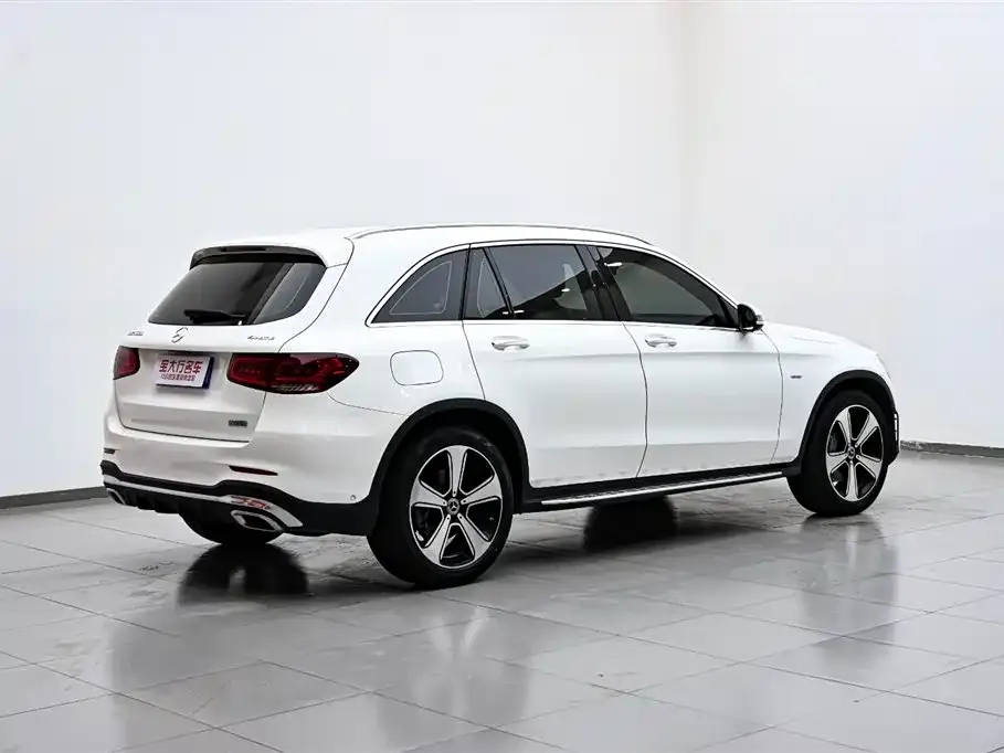 Mercedes-Benz GLC — фото 6